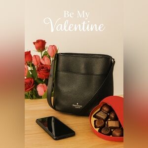 KATE SPADE BUCKET BAG
 ***pristine condition